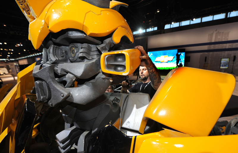 Illustration for article titled Transformers 2: Bumblebee II Camaro Gets A Close-Up